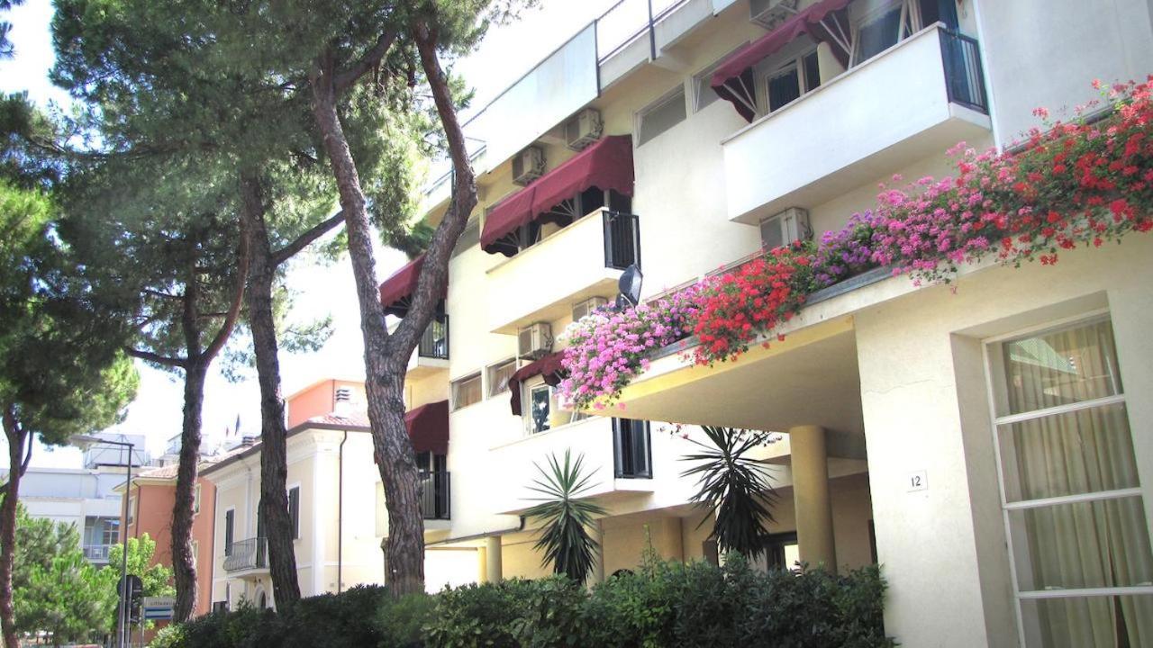 Hotel New Primula Rimini Extérieur photo