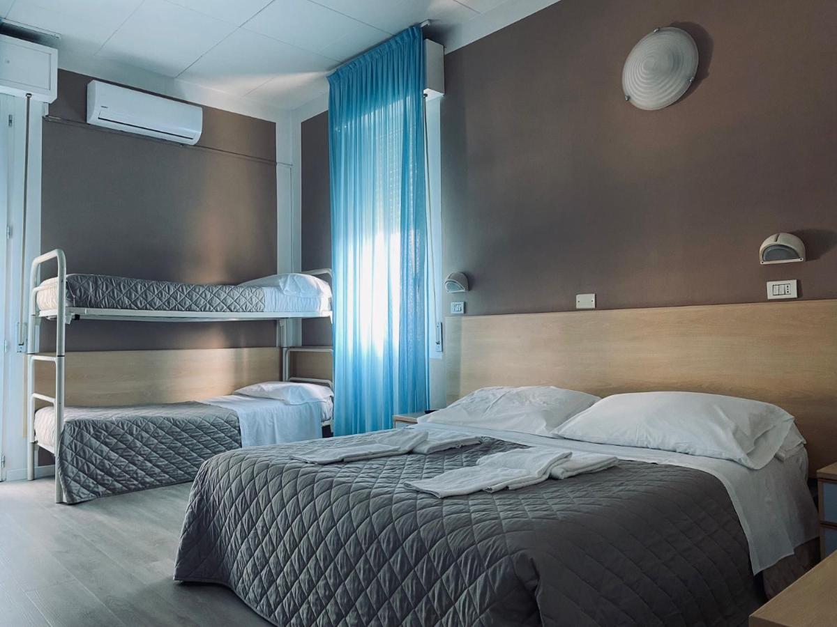 Hotel New Primula Rimini Extérieur photo