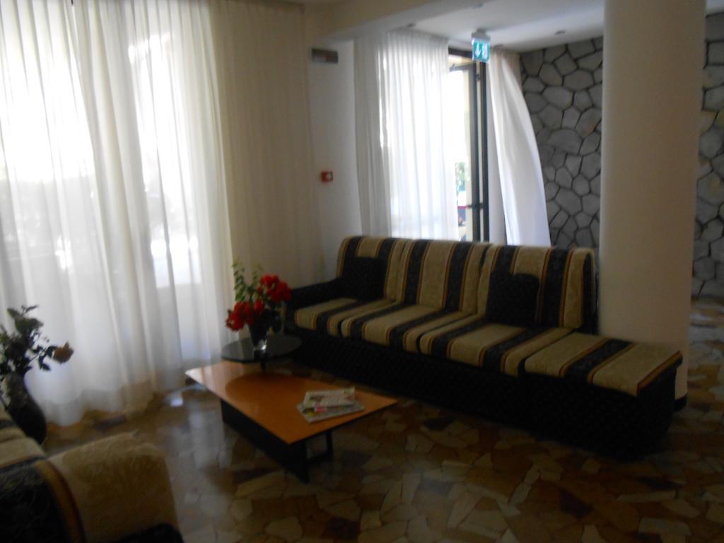 Hotel New Primula Rimini Extérieur photo