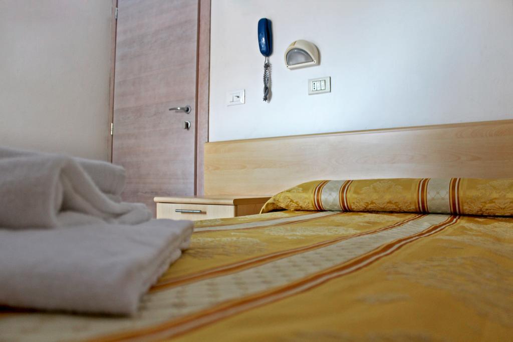 Hotel New Primula Rimini Extérieur photo